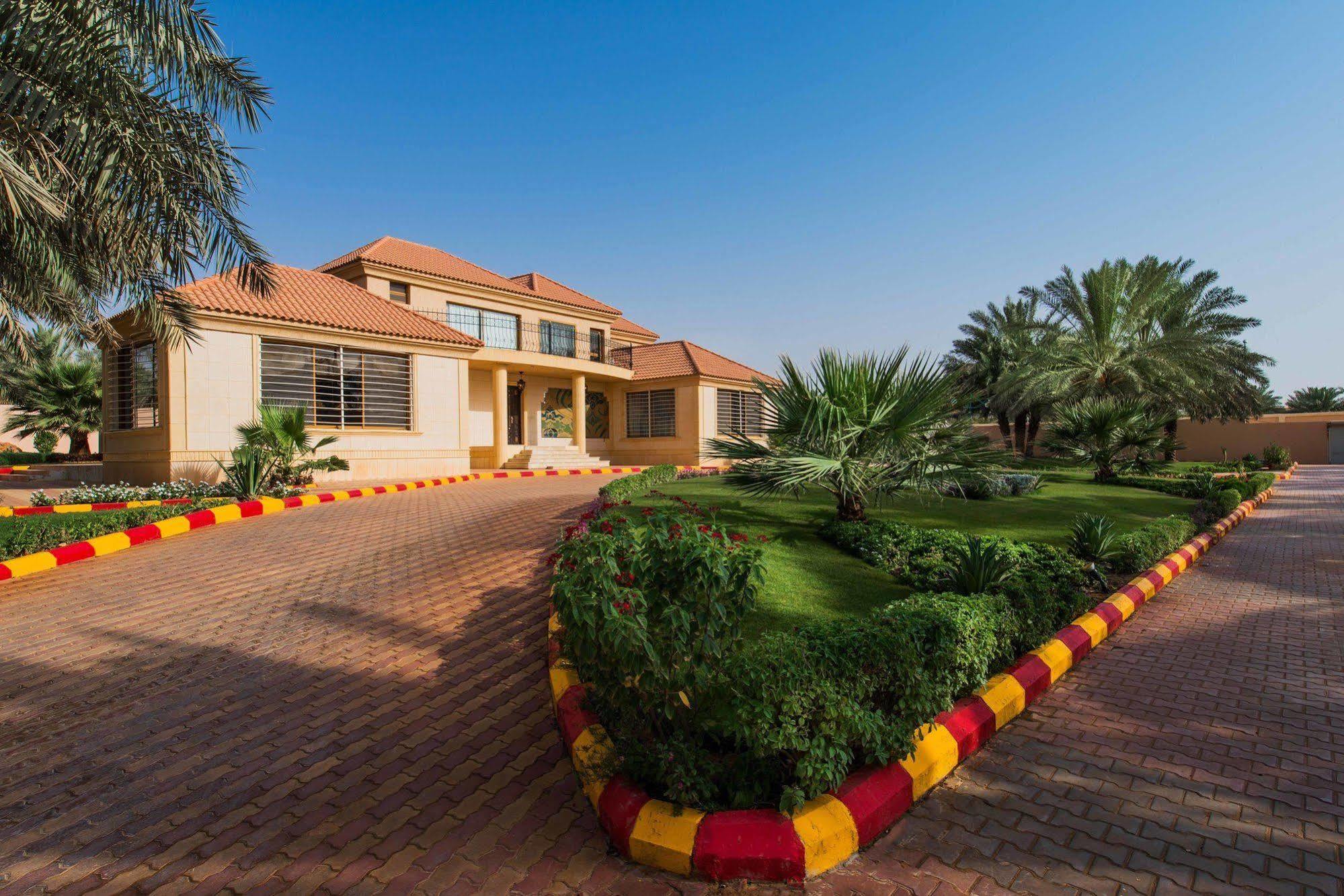 Hotel Boudl Al Nakheel Unaizah Exteriér fotografie